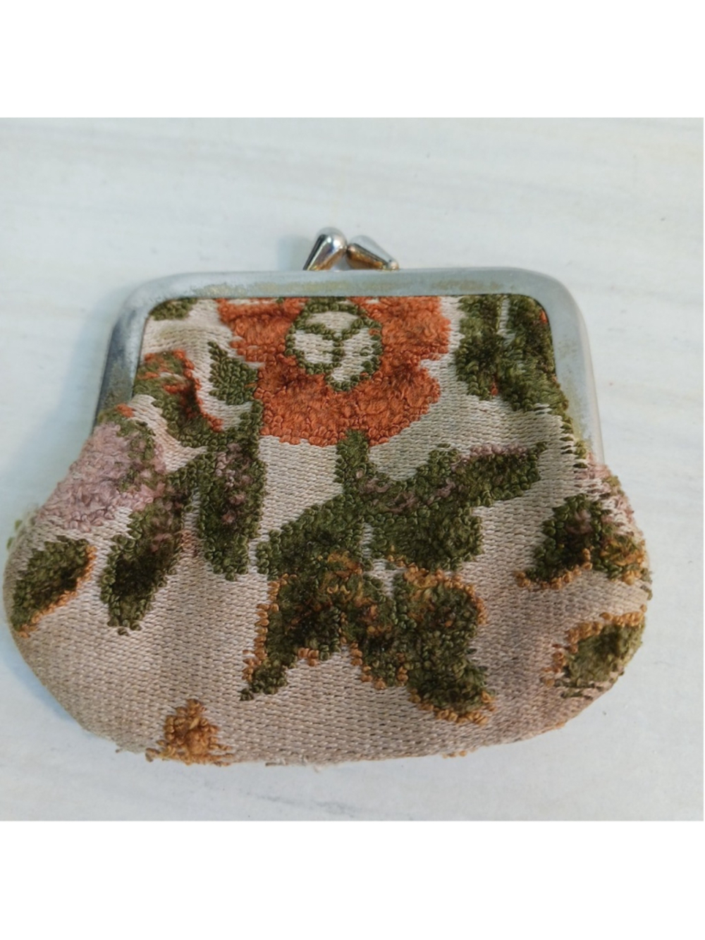 CELEBRITY Coin Purse Kiss Lock Vintage 2.5" X 3"